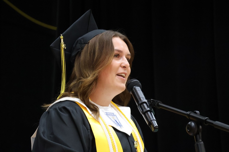 senior giving speech