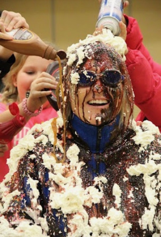 Jonica Ray becoming a human sundae