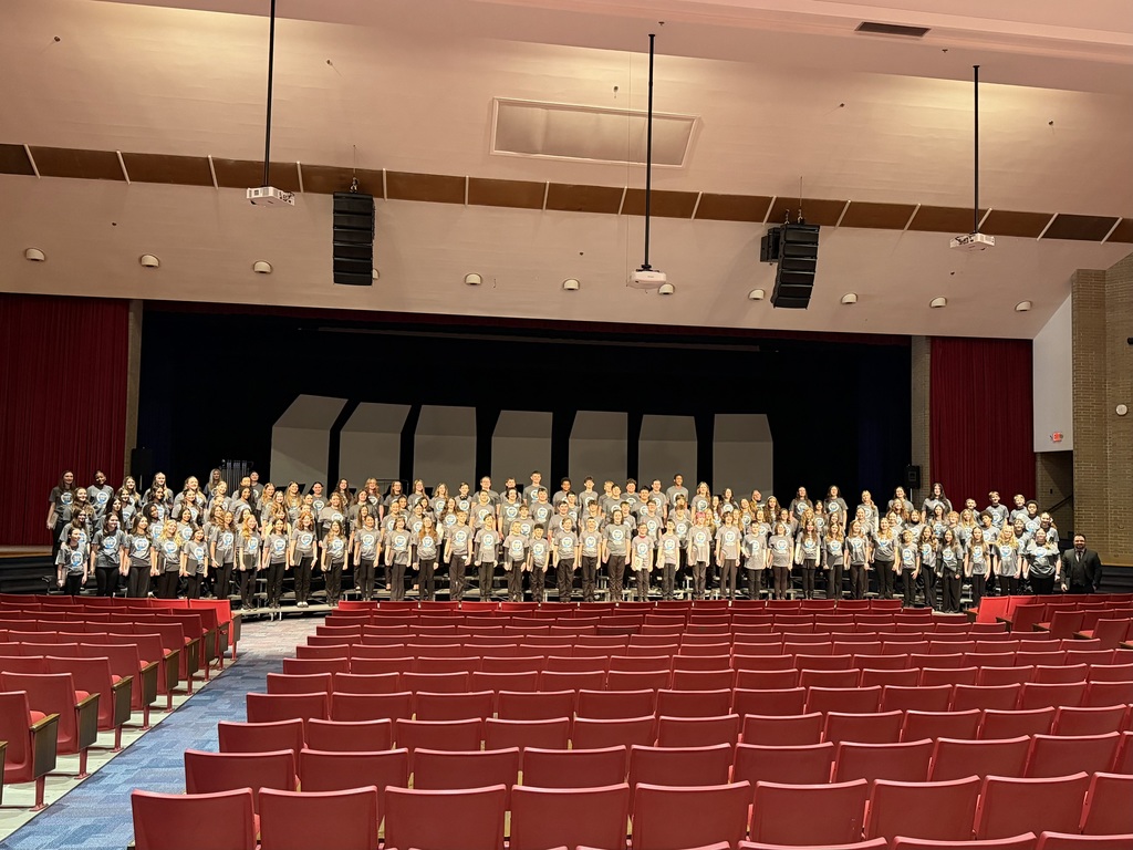 Middle School Choir Students