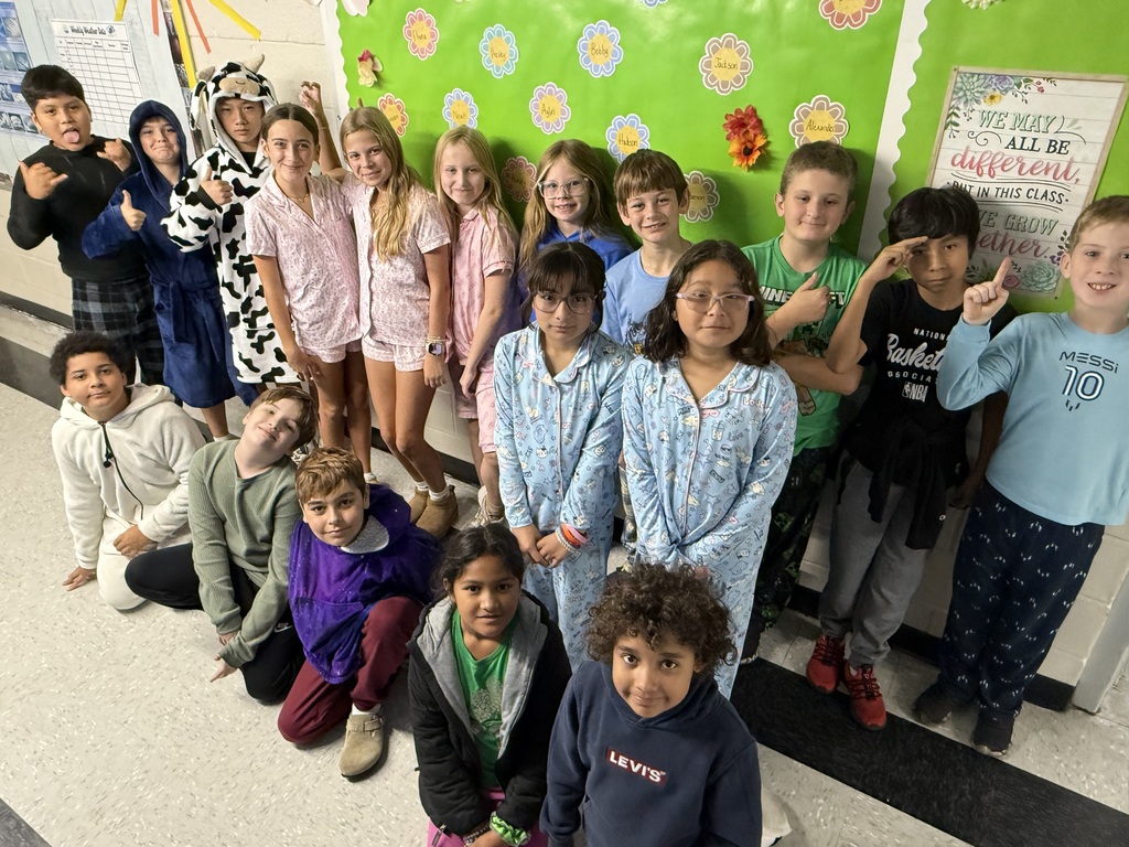 Photo of students at MCES dressed in Pajamas for Red Ribbon Week's PJ Day