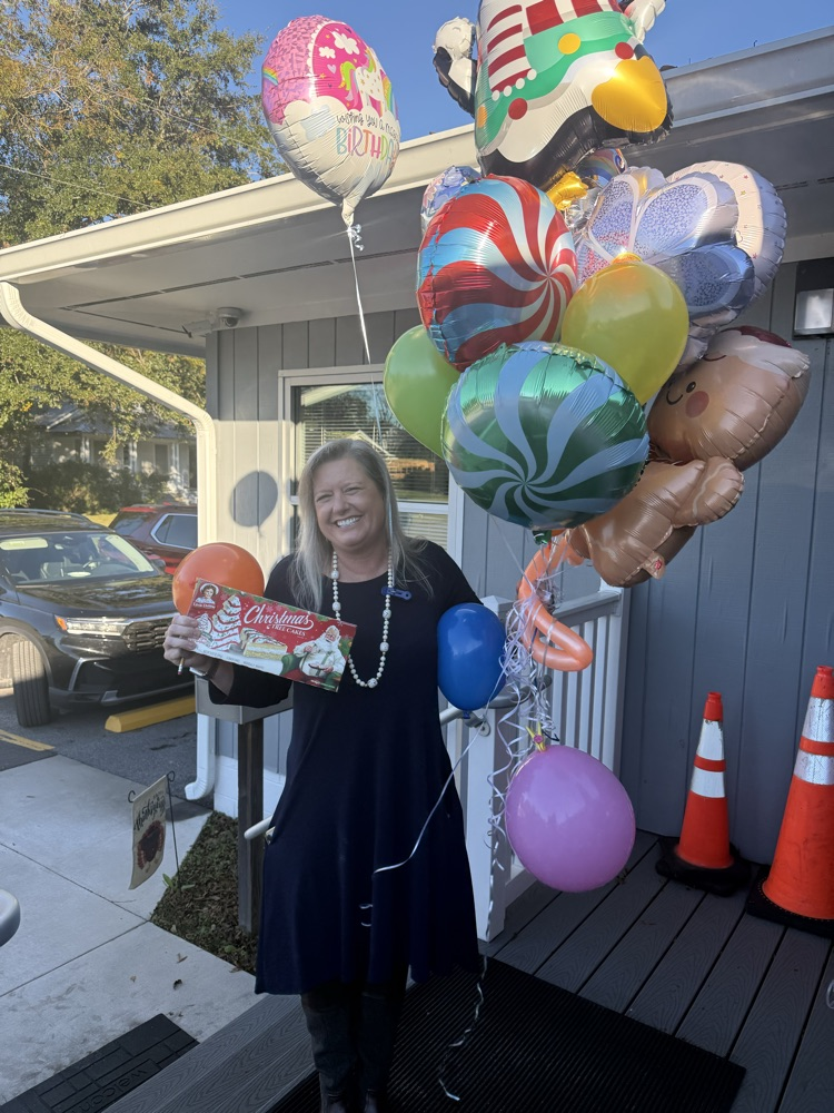 Kimberly with balloons 