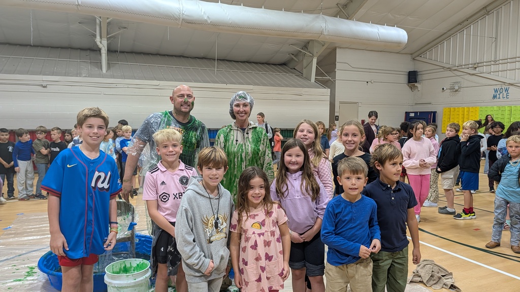 Top 10 boosterthon students with our Admin