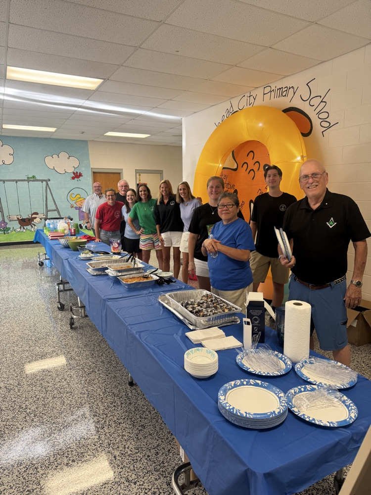 volunteers for breakfast