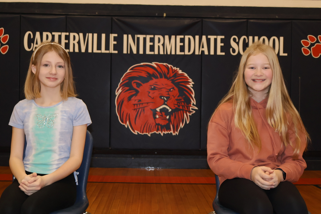 Chloe Cash-Robey and Ella Vancil, 5th-grade finalists