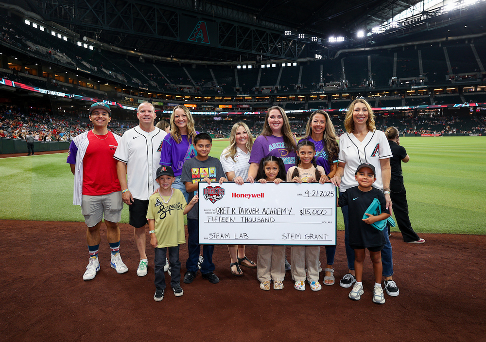 Honeywell STEAM Grant at Diamndbacks Game!
