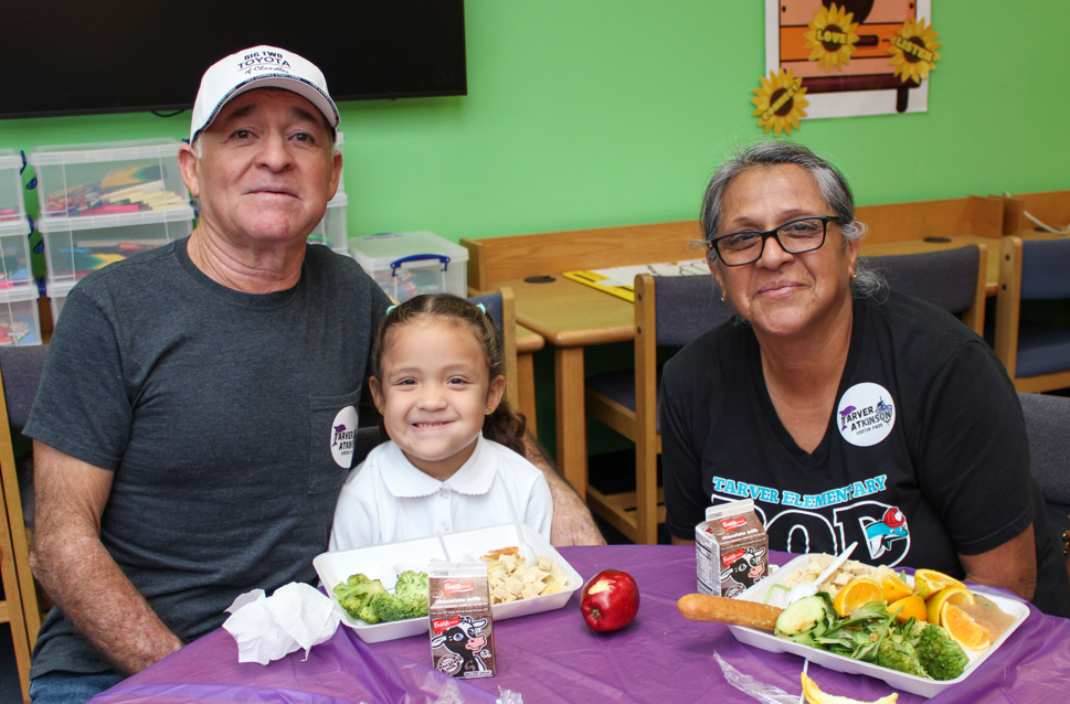 Grandparents eating lunch 