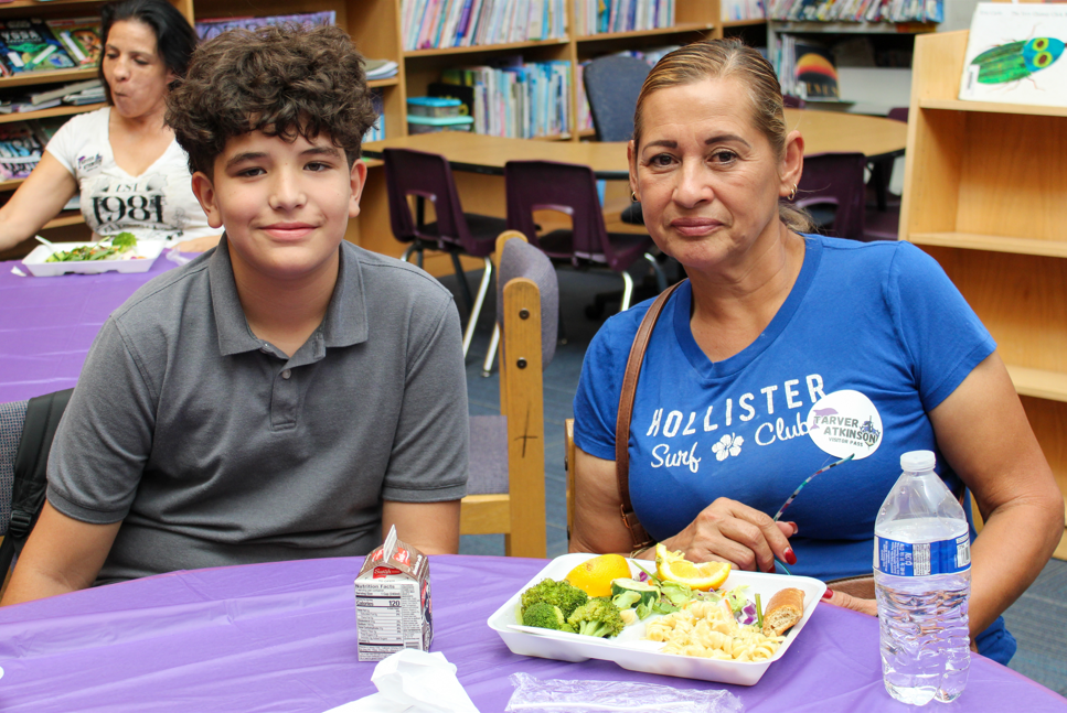 Grandparents eating lunch 