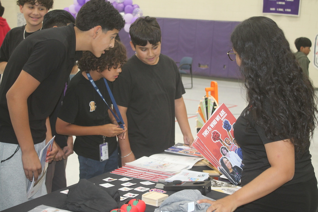 Staff and students celebrating AVID day!