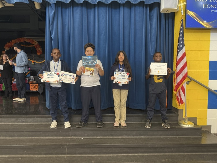 6th graders get awards