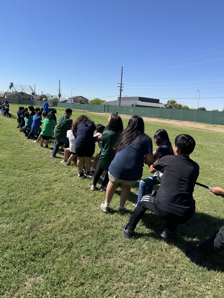 students playing tug-o-war