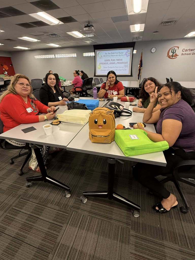 We had a wonderful parent workshop this morning, led by our incredible team at the Center for Strong Families and Thriving Children. Thank you to everyone who joined us and continues to support our families and community. 💙✨