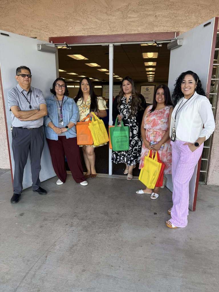 We had a wonderful parent workshop this morning, led by our incredible team at the Center for Strong Families and Thriving Children. Thank you to everyone who joined us and continues to support our families and community. 💙✨
