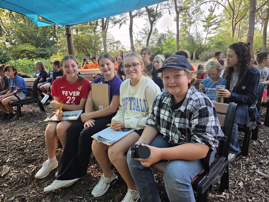 sixth-grade students at the Eco-Meet competition. 