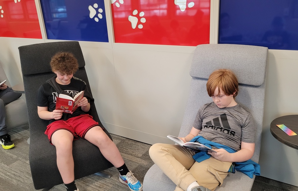 AASL’s School Library Month-kids reading