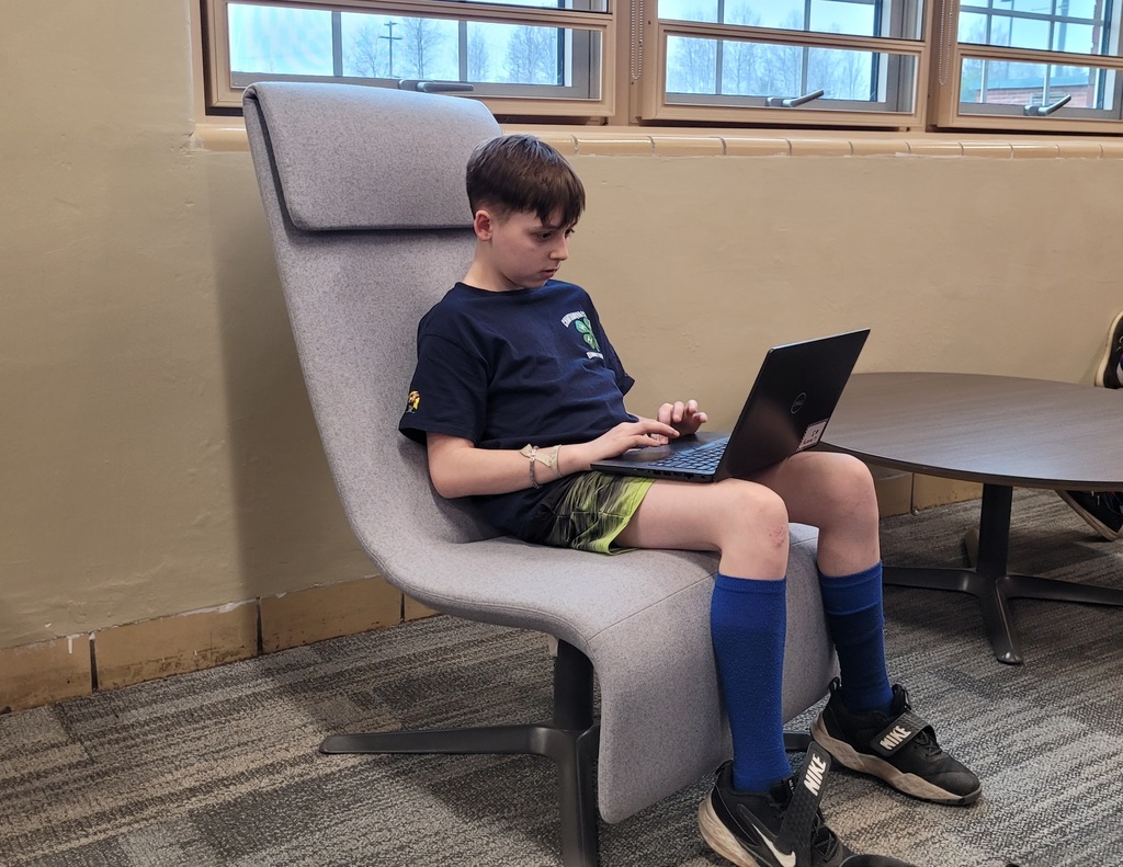 AASL’s School Library Month-kids reading