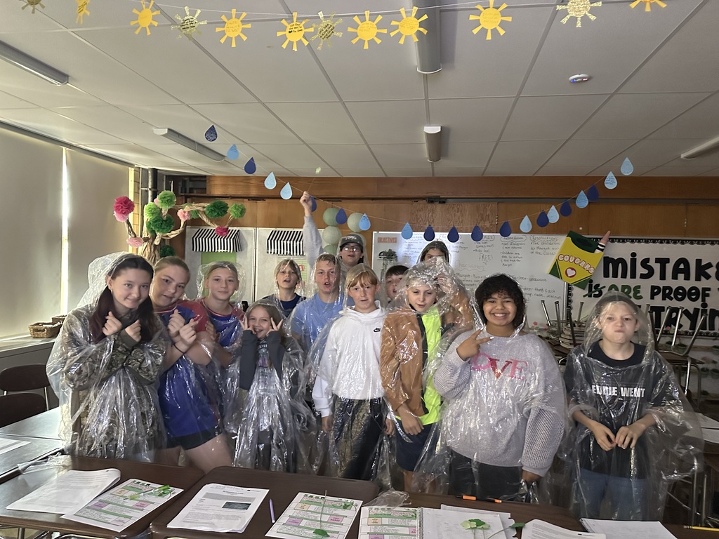 ELA 7 class in ponchos