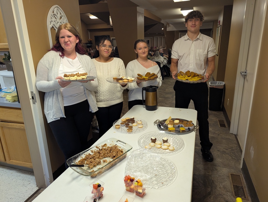 Key Club - people at Victoria Tea event