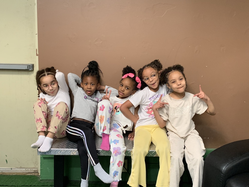 Kindergarten Jumpin' Jungle (6)