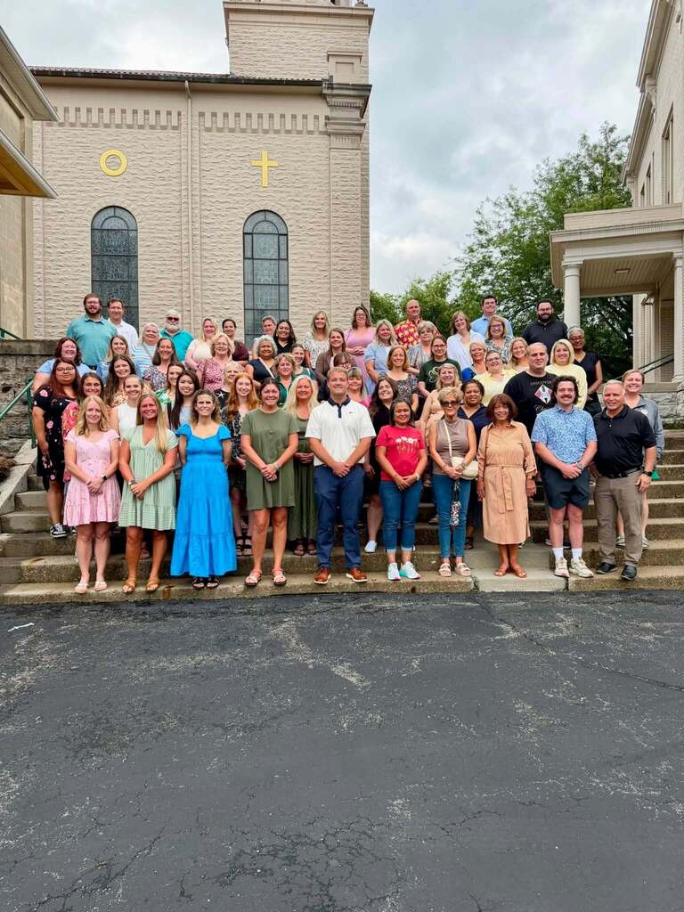 26-27 faculty & staff photo