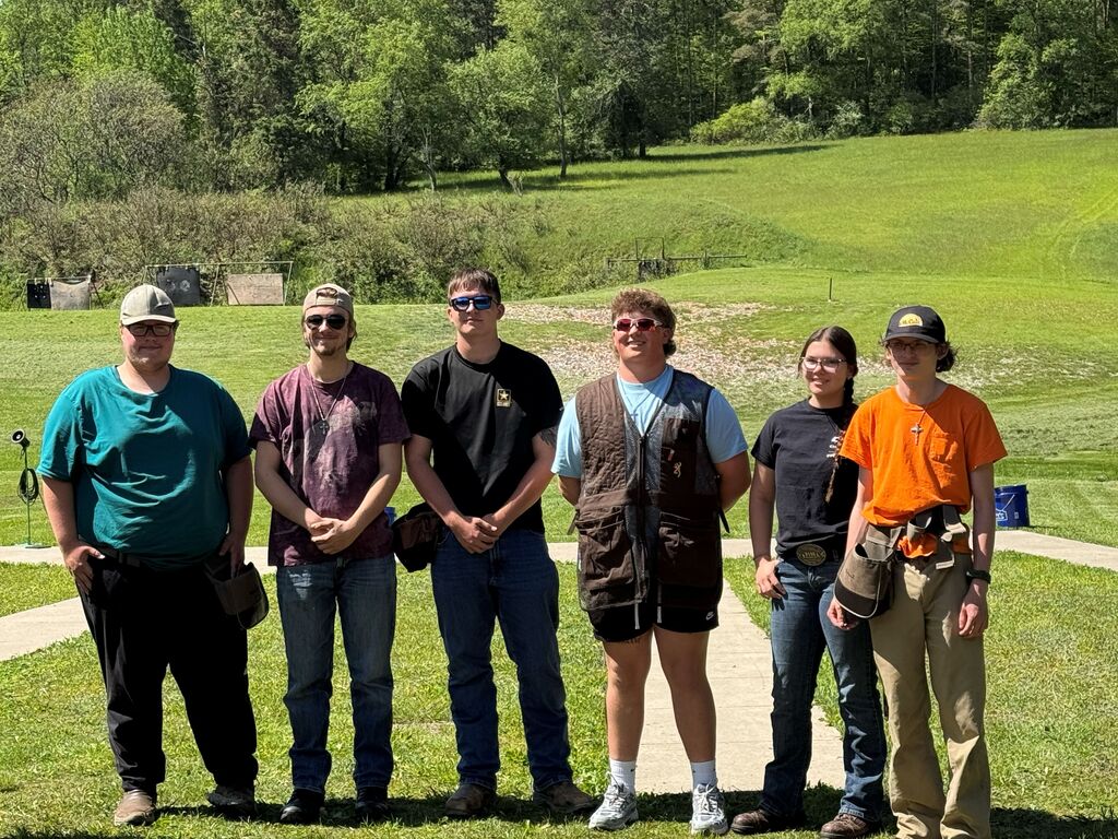 Six CLV Trap Club Seniors