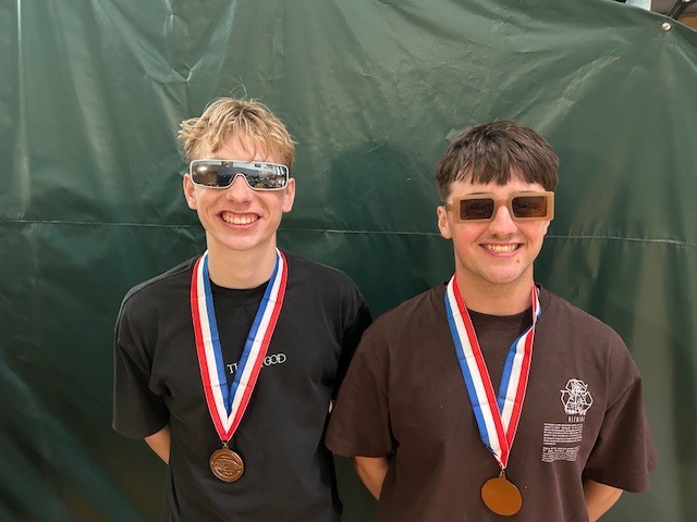 Owen & Gunder placed 3rd in Boomilever.