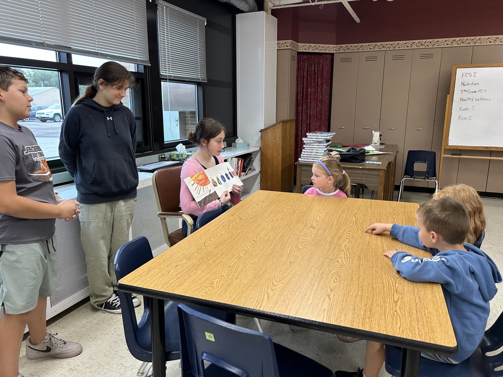 Preschool visits 7th Grade FCS!