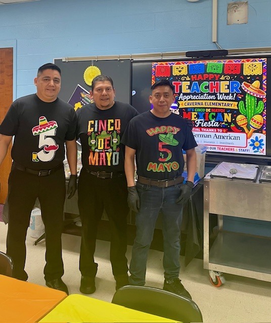 El Acapulco Staff