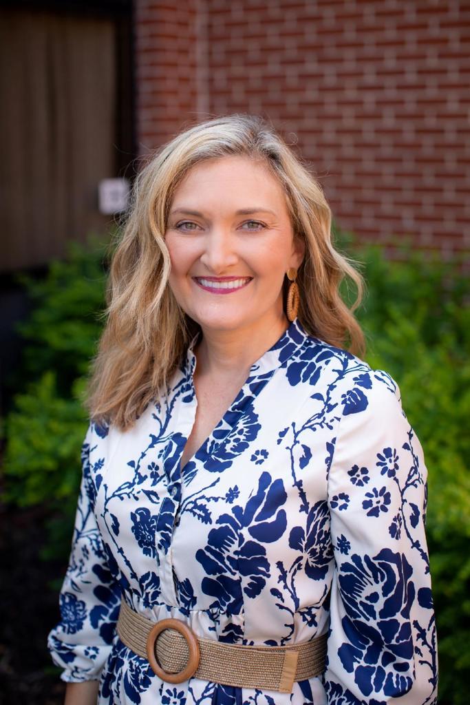 Charla Matthews headshot
