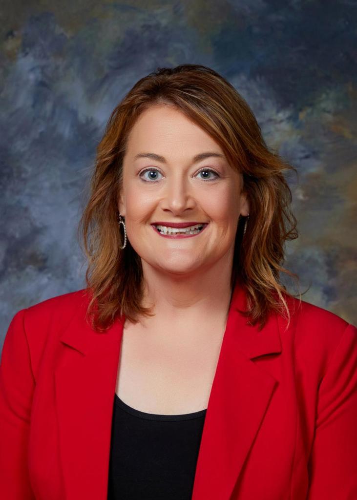 Camile Holt headshot