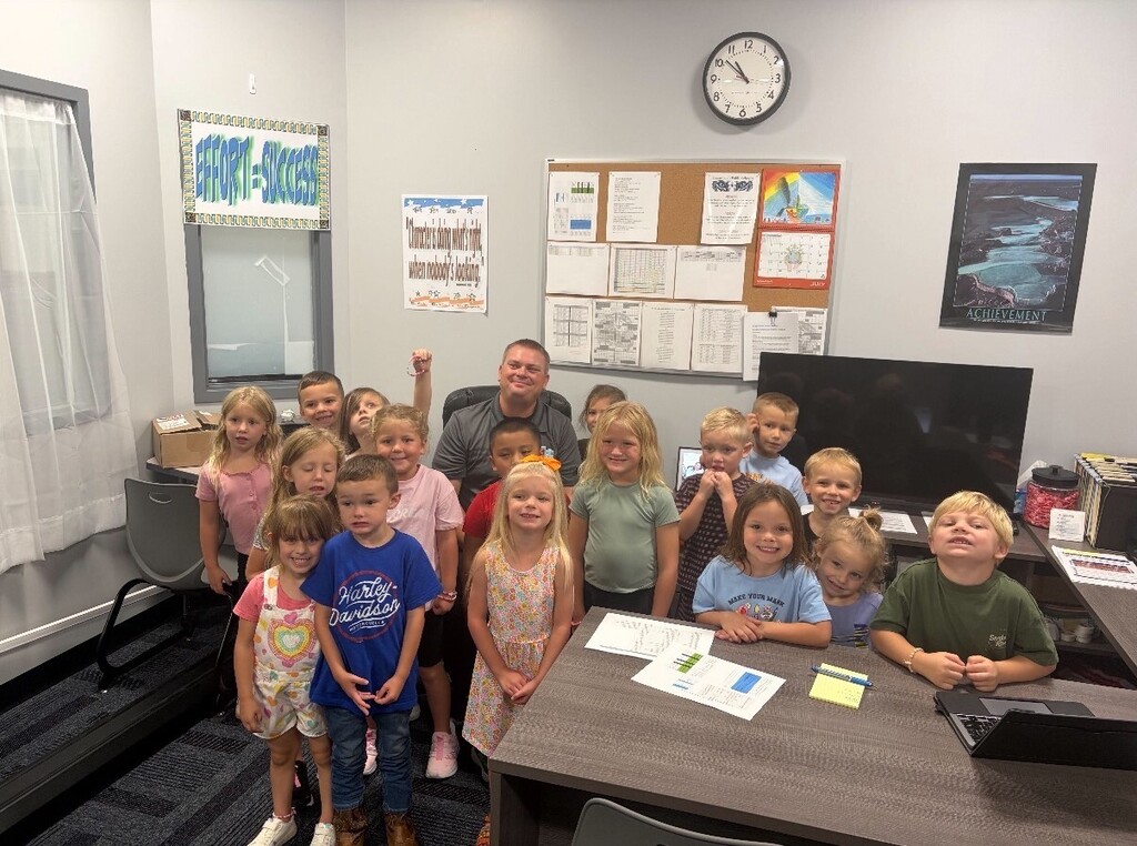 Mrs. Walling's Class with Mr. Carlson