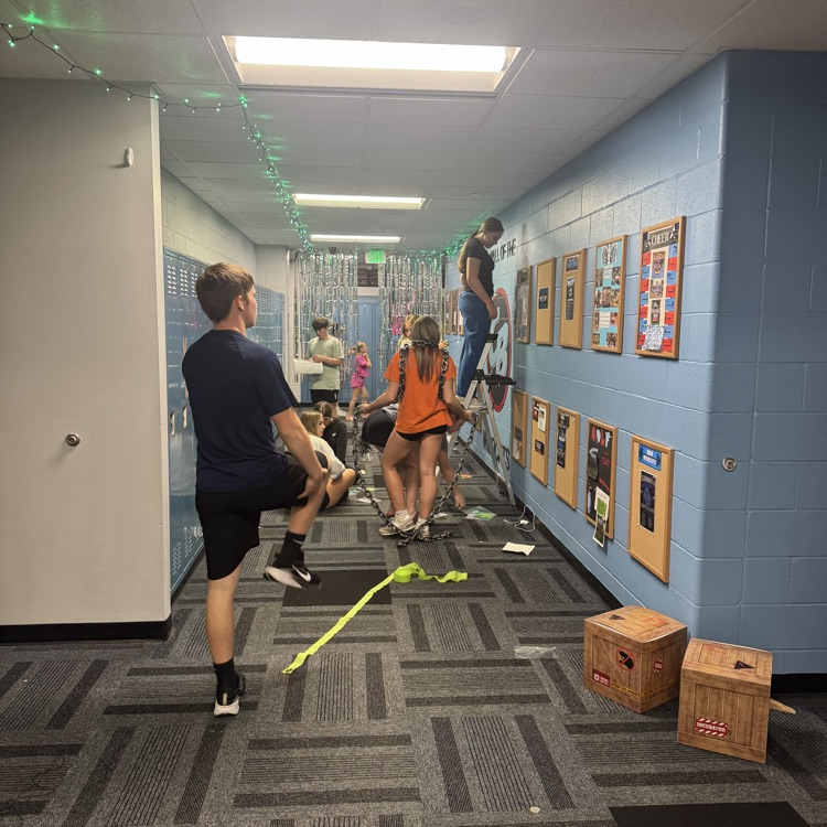 hallway decorating