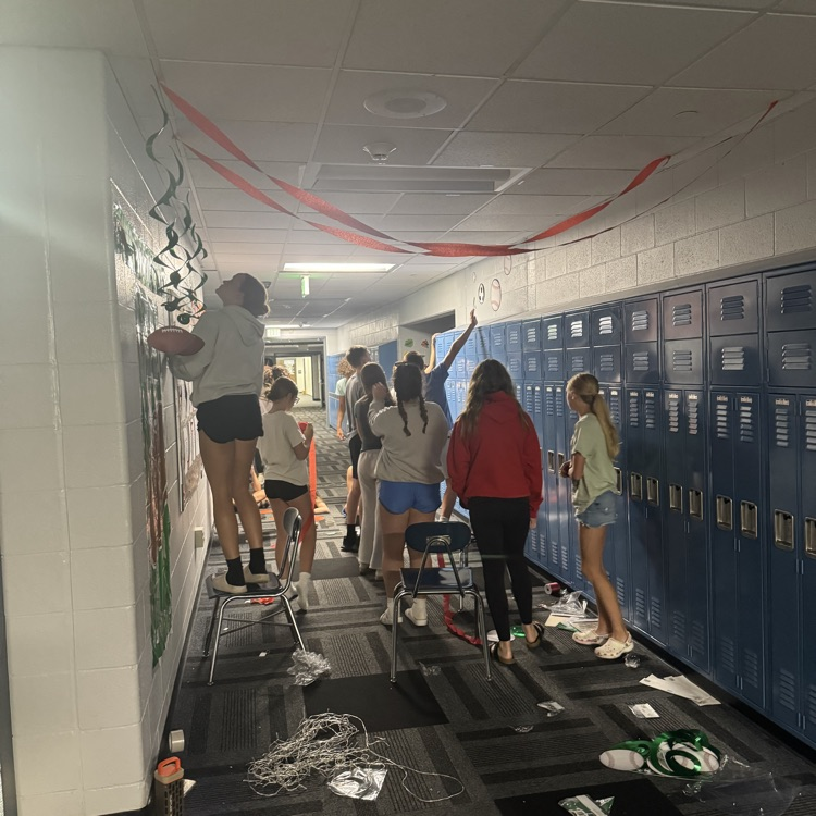 hallway decorating