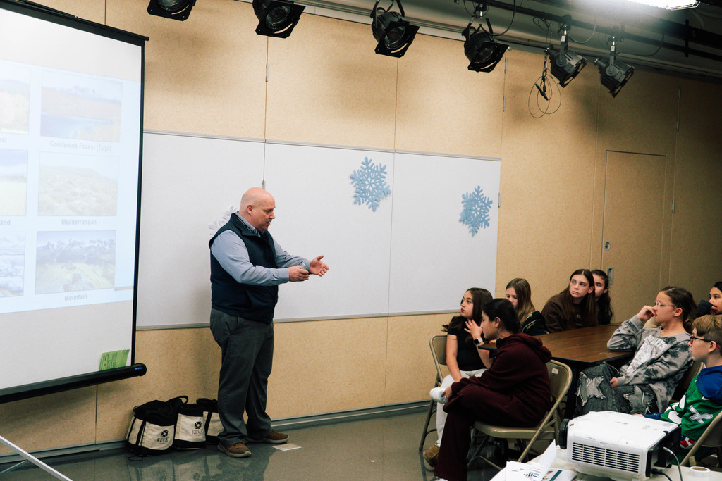 Photo of students in FabLab in McDonald Elementary