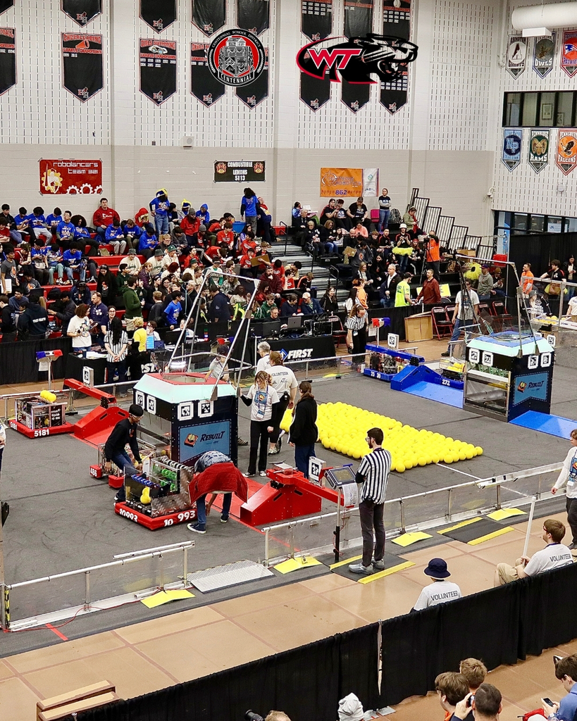 WTHS Robotics team during their first season competition 