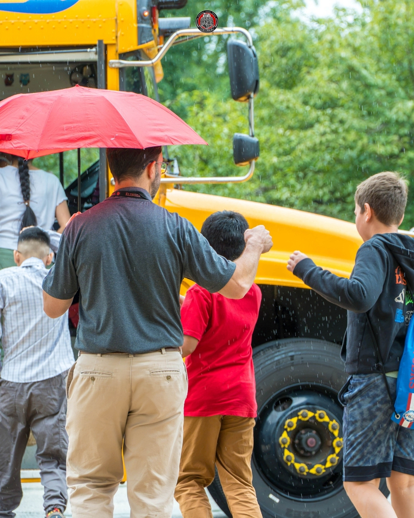 Building Connections: Middle School WEB Leaders Guide Incoming 6th Graders
