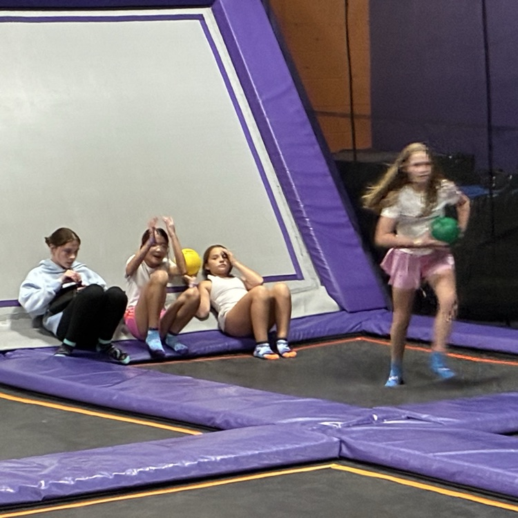 girls in the corner of dodgeball