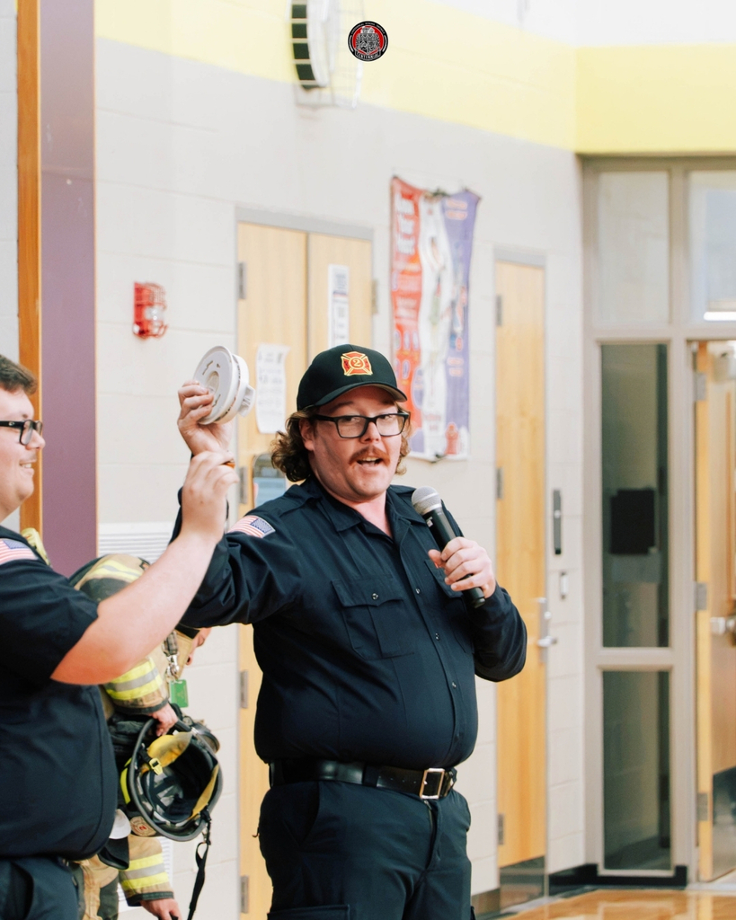 Southampton Fire Department Visits Davis Elementary for Fire Safety Week