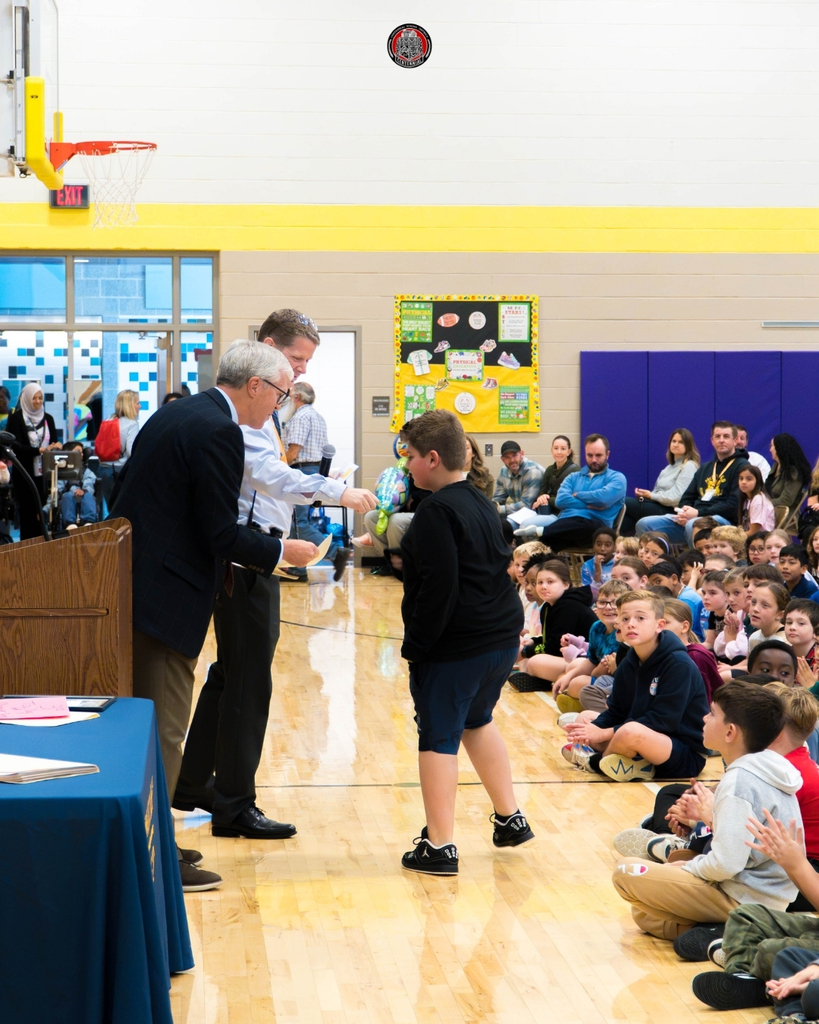 Celebrating Our Top Dogs and Kindness Award Winners!