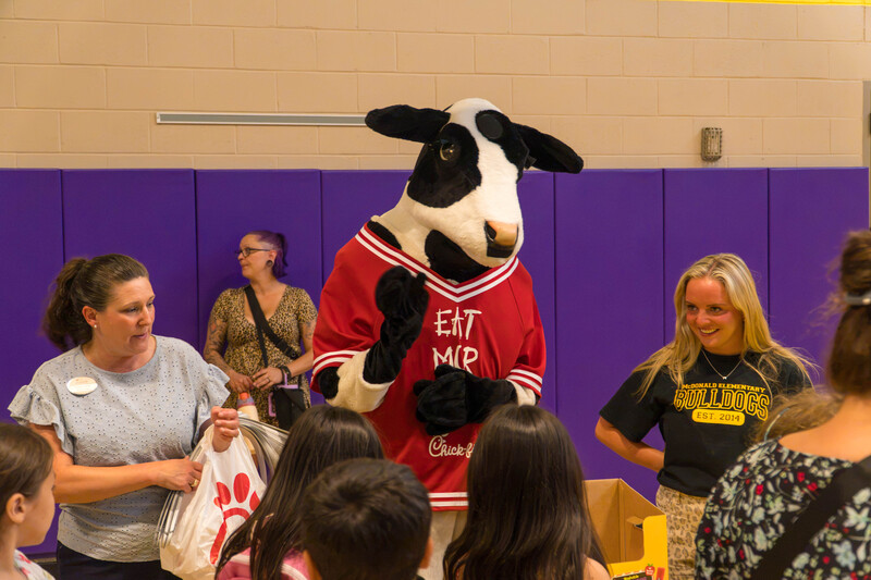 Community Spirit on Display: McDonald Elementary Hosts Successful Bulldog Bash