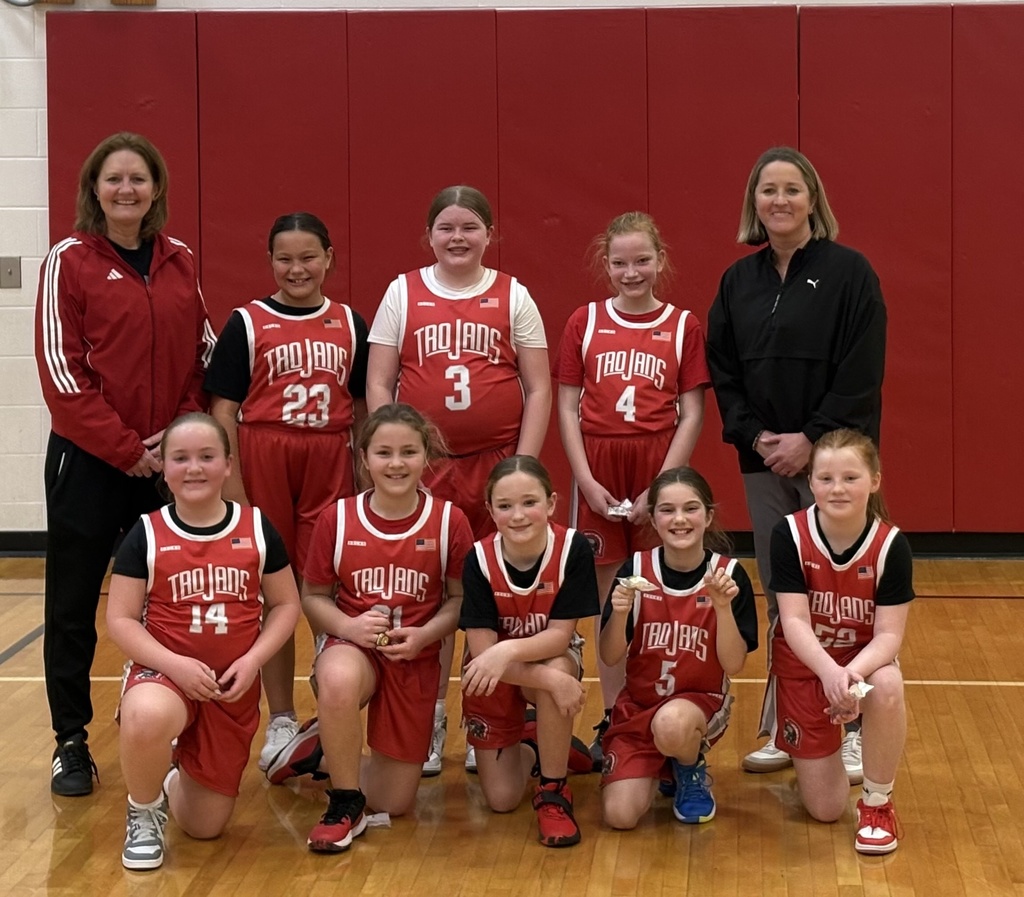 Grades 3/4 girls basketball team