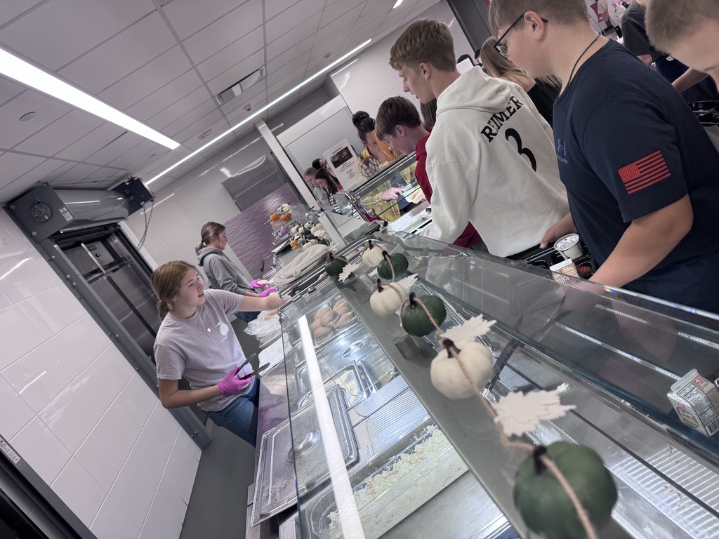 Students serving lunch