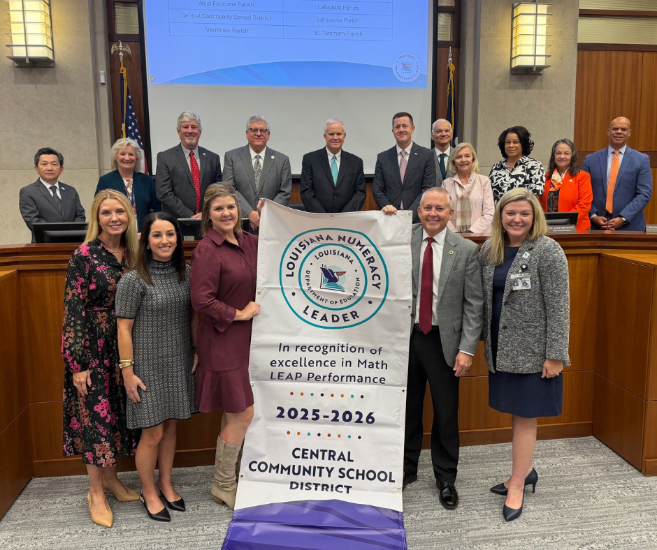 Group Picture with LEAP Performance Banner