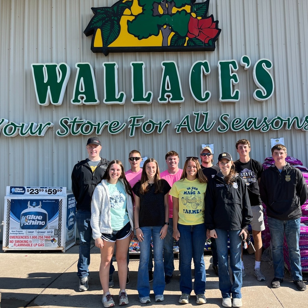 Horticulture students at Wallace's Garden Center