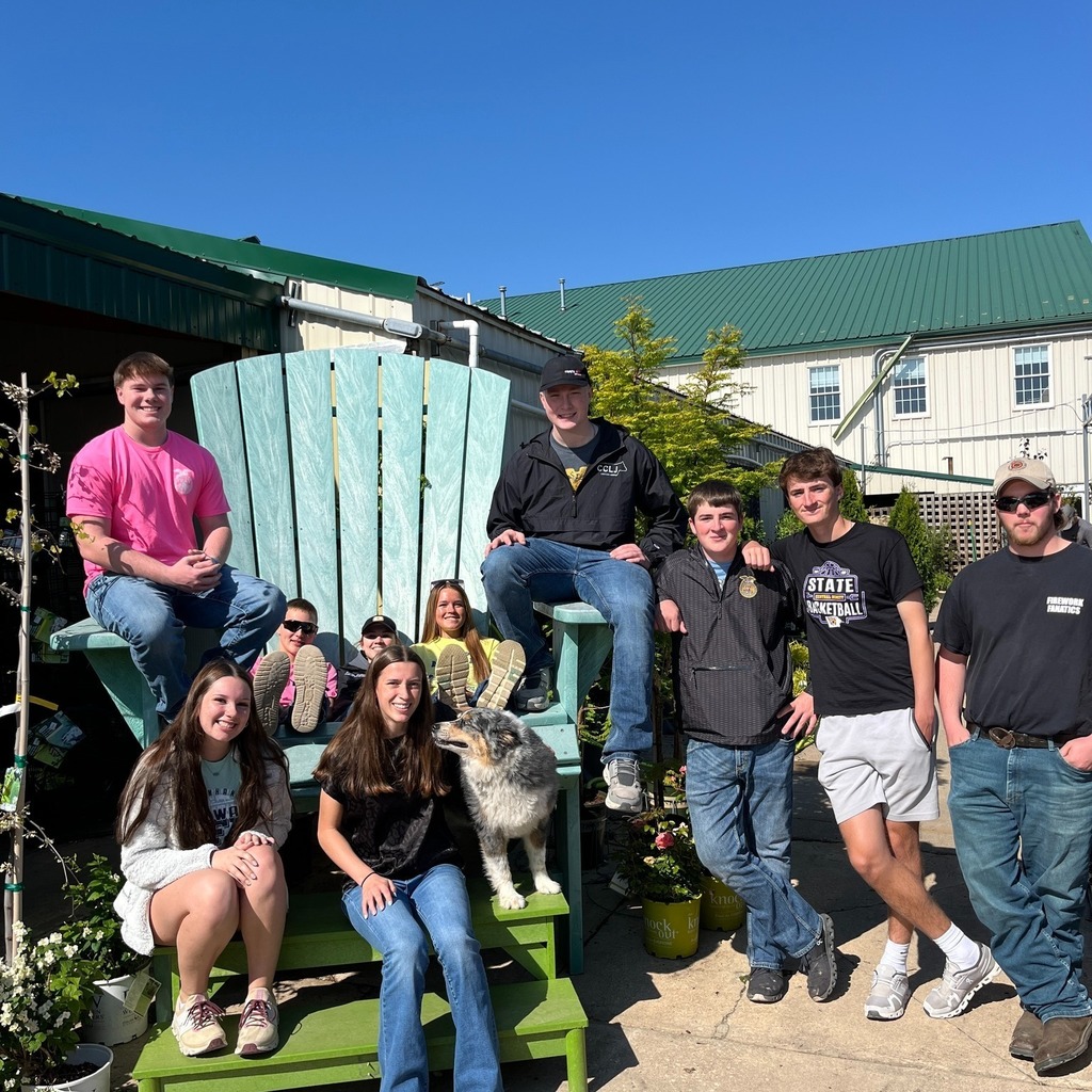 Horticulture students at Wallace's Garden Center