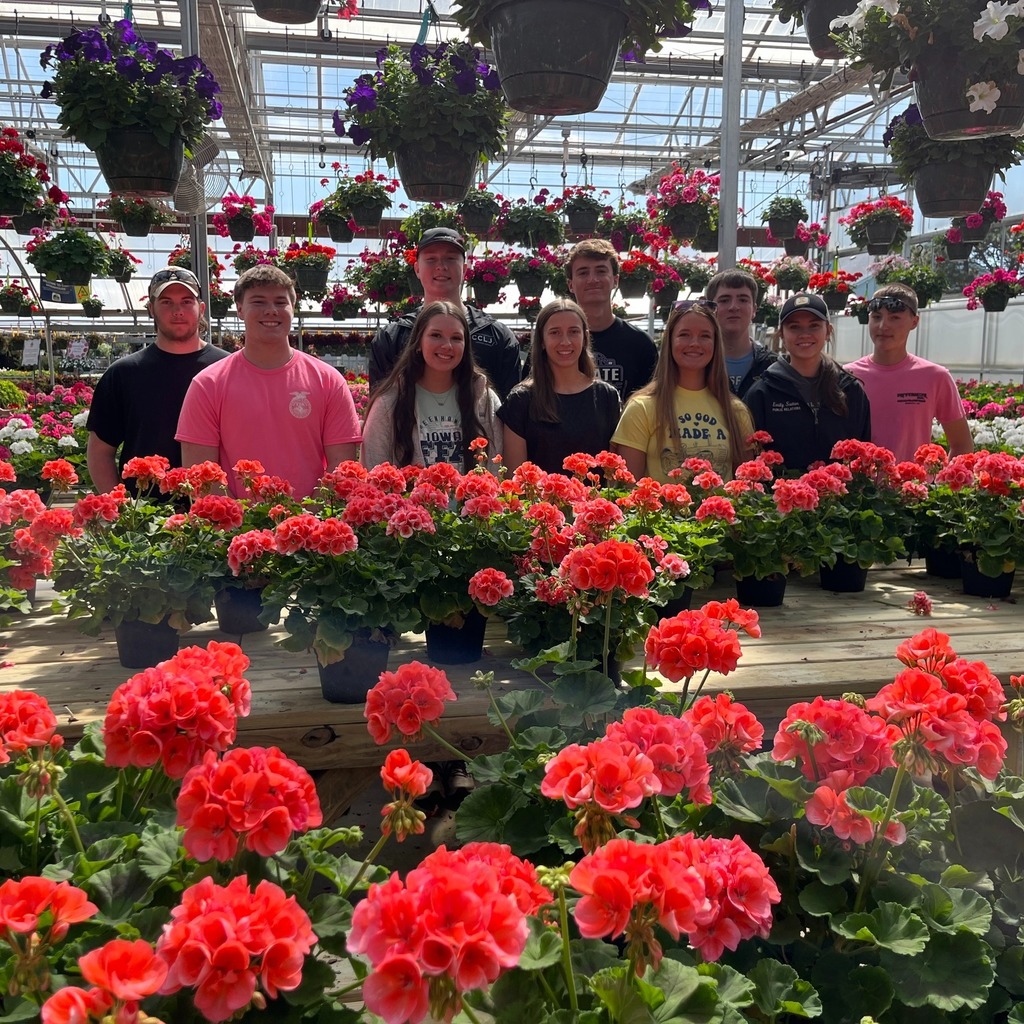 Horticulture students at Wallace's Garden Center
