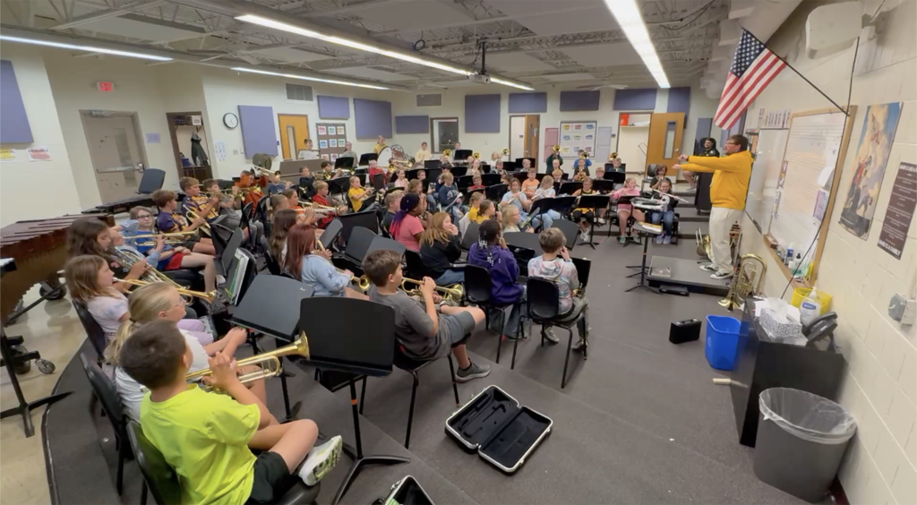 CDIS 5th grade band makes their first "sound' together