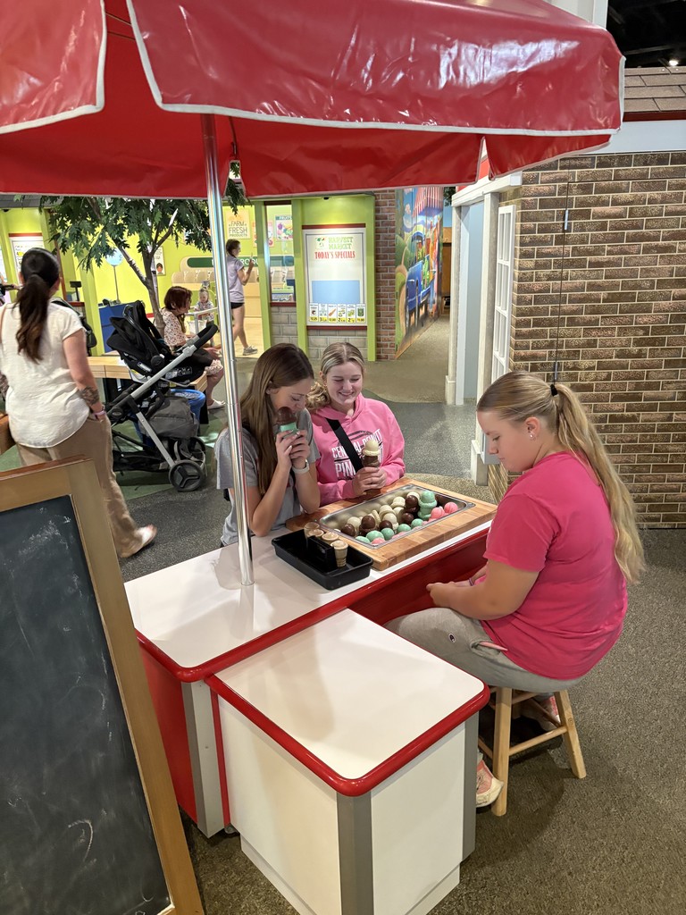 Early Childhood Curriculum students exploring creative learning environments at the Family Museum in Bettendorf