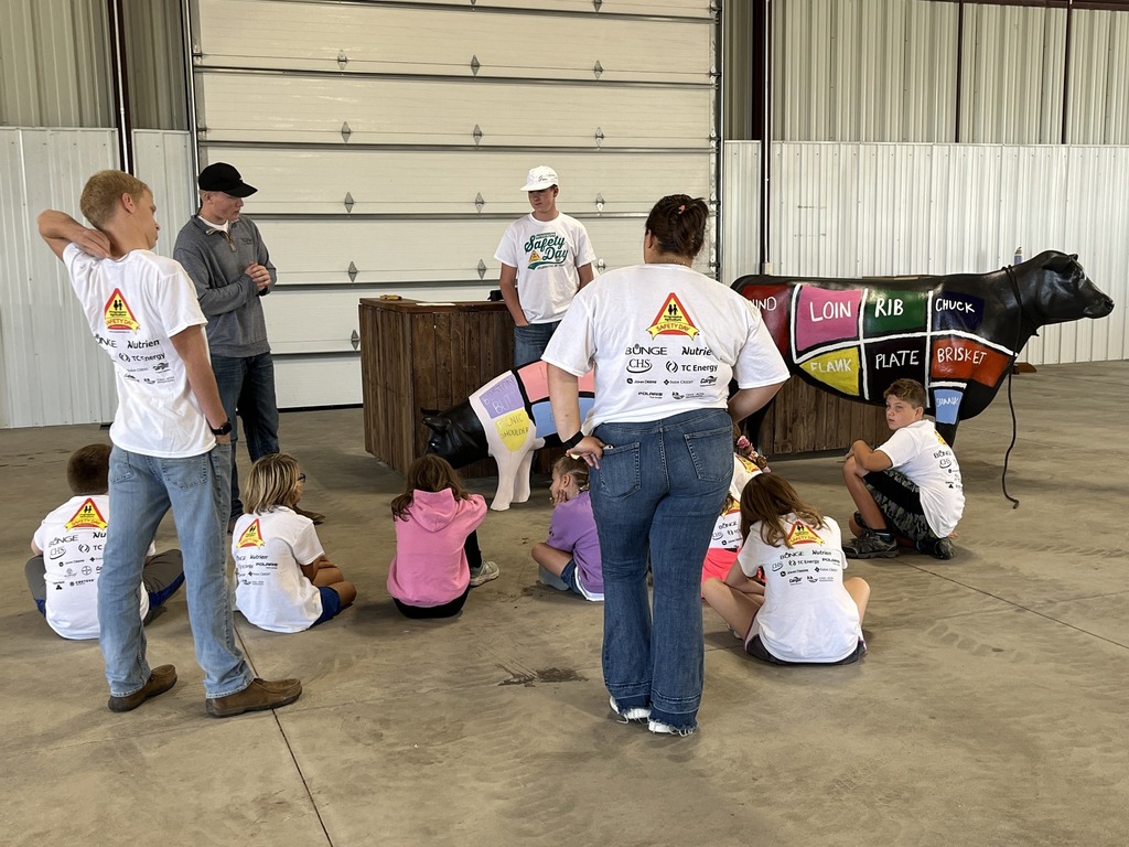 4th graders learning at Farm Safety Day