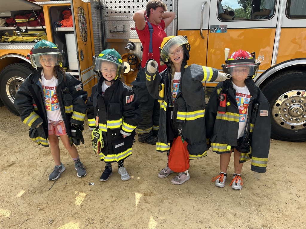4th graders learning at Farm Safety Day