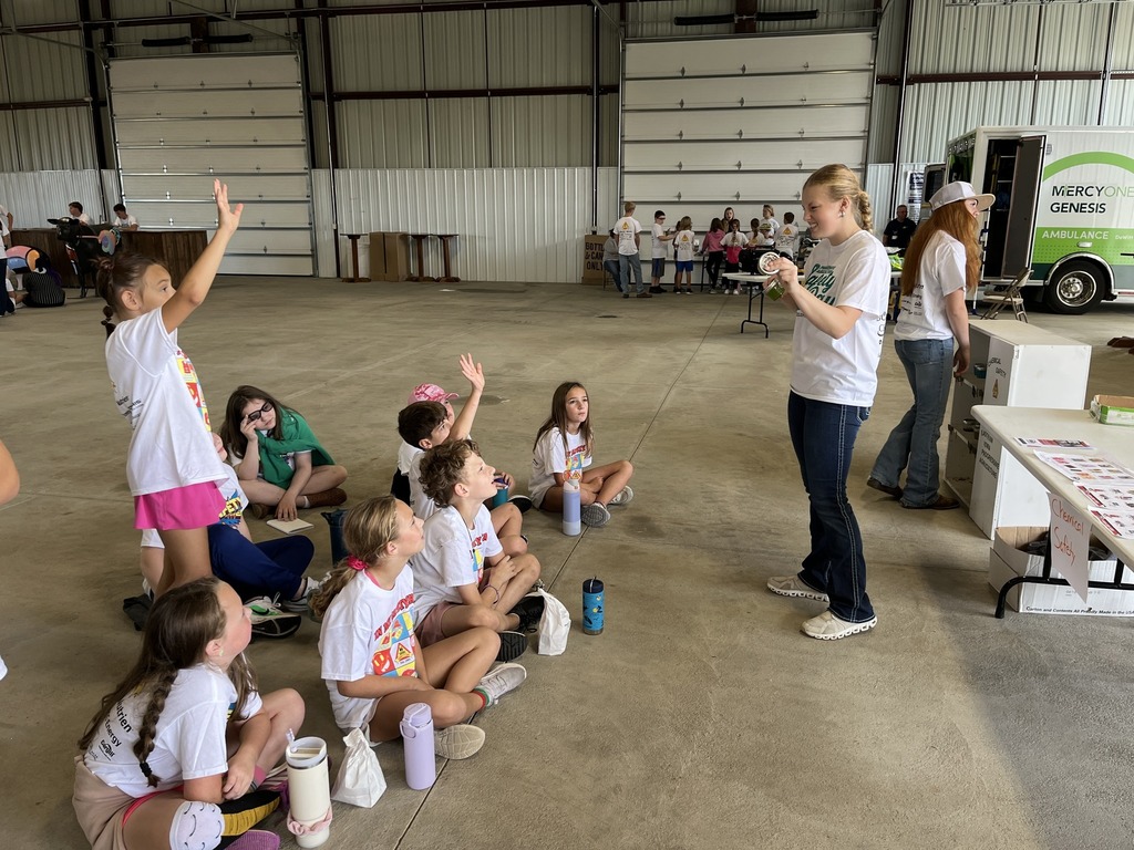 4th graders learning at Farm Safety Day